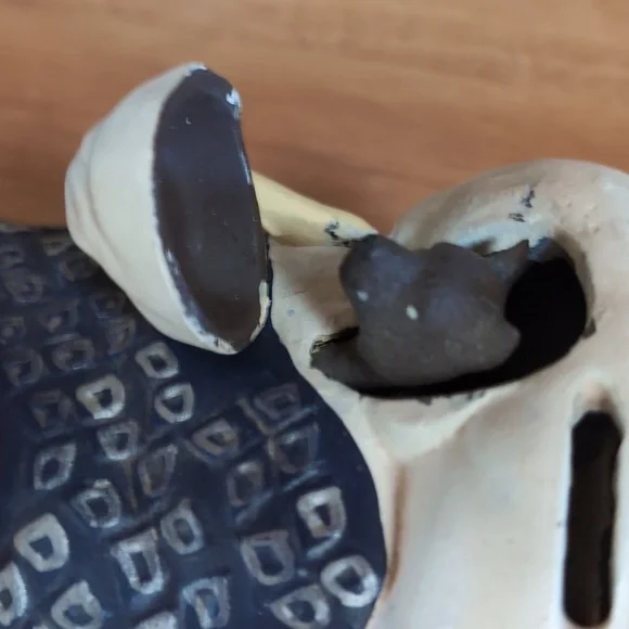 Red Riding Hood Cast Iron Mechanical Bank - Picture 3 of 6